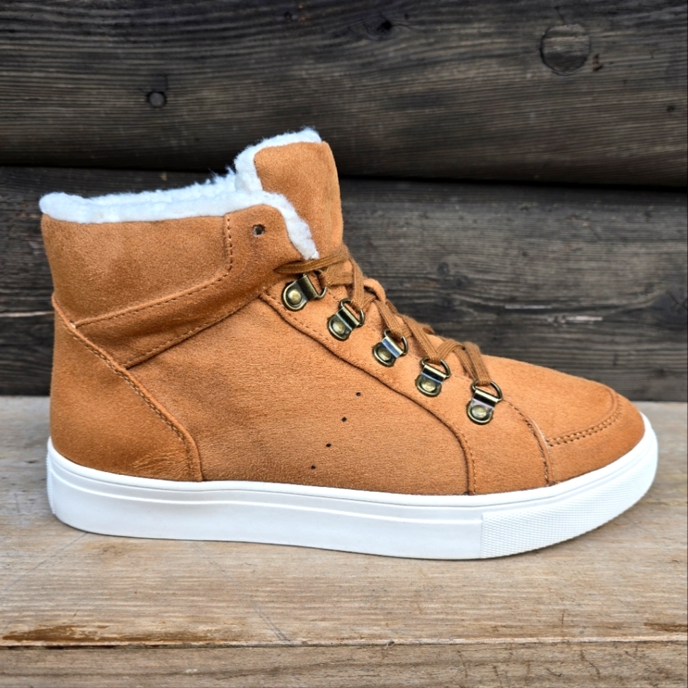 American Eagle Outfitters Cabincore, Lace-up, Hiker Sneaker Boots 8.5M